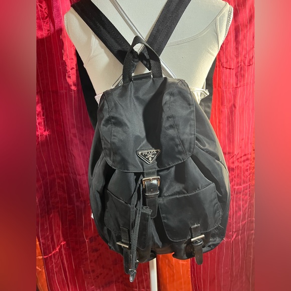 Prada authentic bag pack black. SALE - Picture 2 of 7